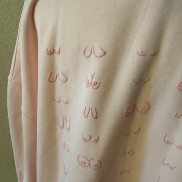 Fabletics The Boobies Breast Cancer Awareness Crewneck Sweatshirt, size 3X - Picture 4 of 8